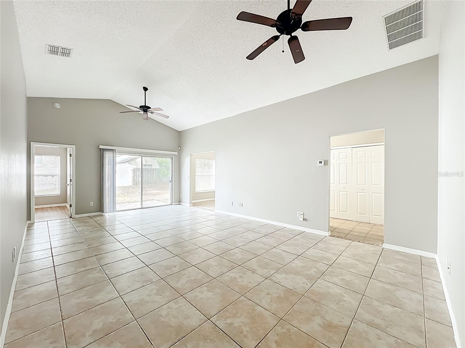 Image 8 of 54 For 5626 Elizabeth Rose Square