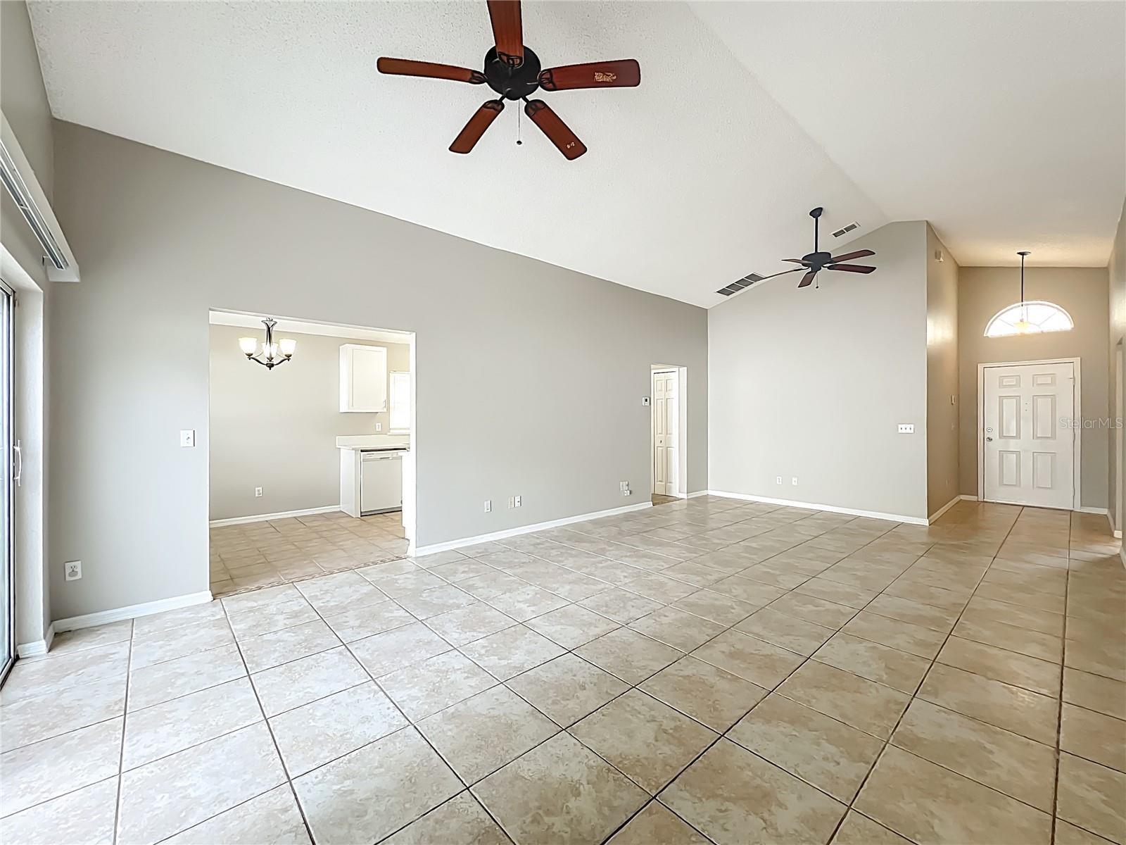 Image 9 of 54 For 5626 Elizabeth Rose Square