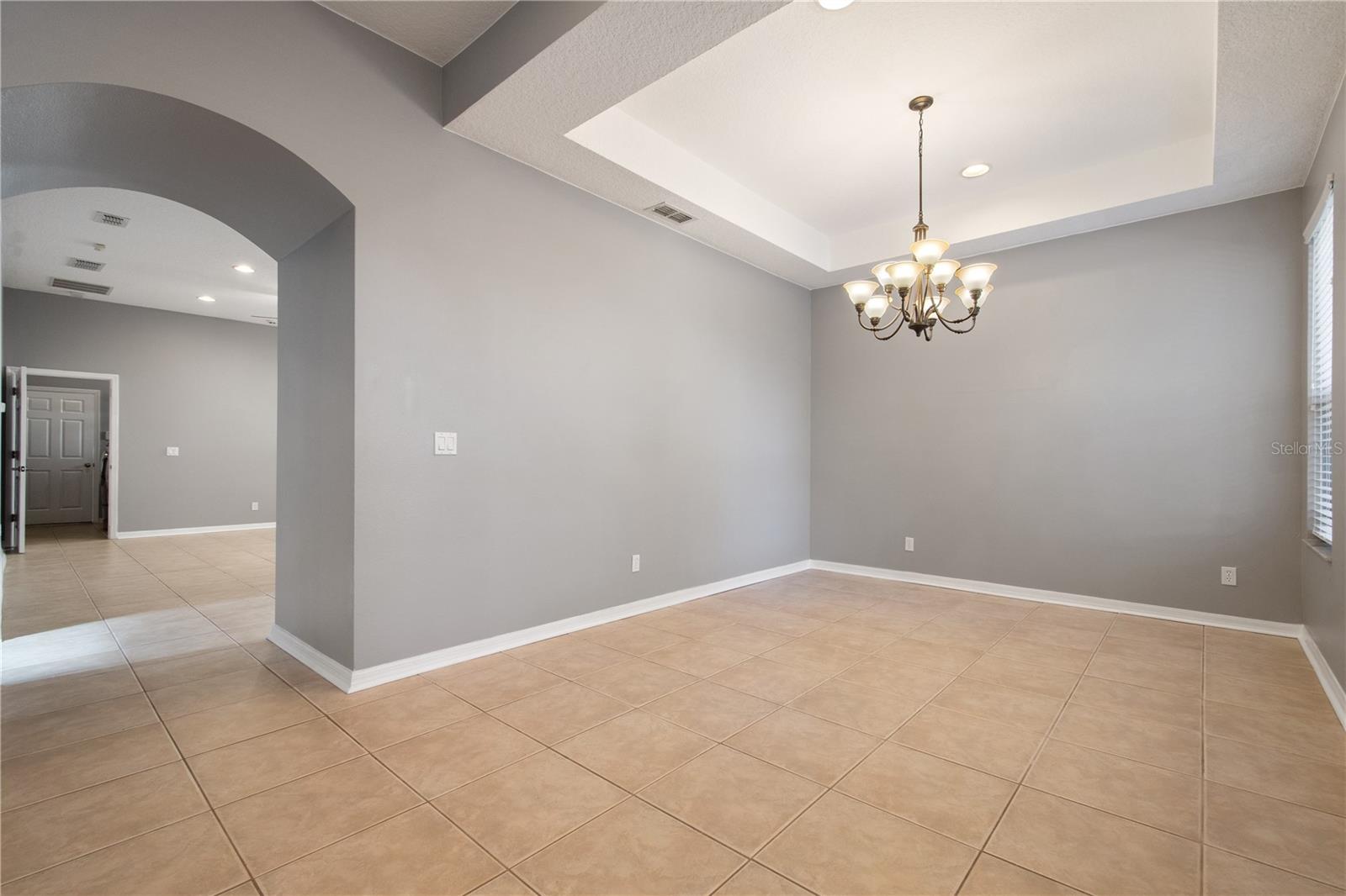 Image 10 of 52 For 13118 Sunkiss Loop