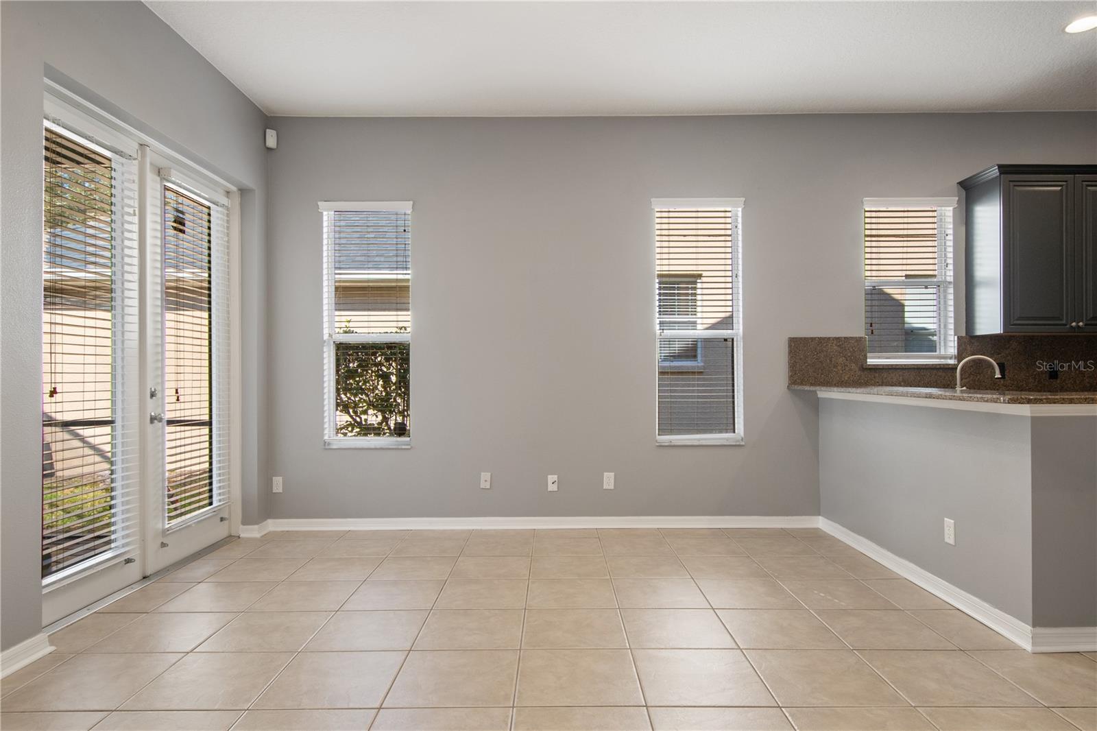 Image 12 of 52 For 13118 Sunkiss Loop