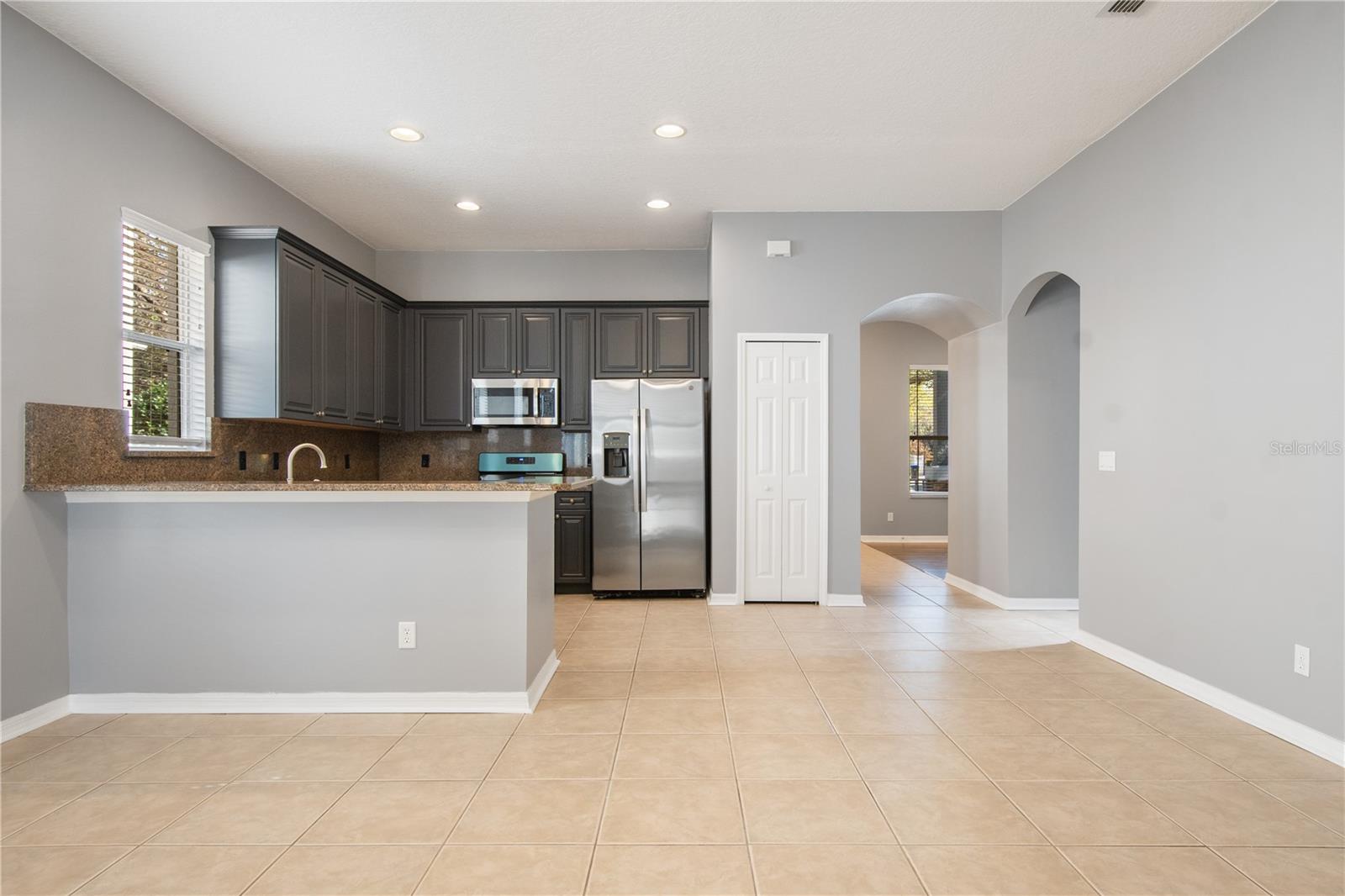 Image 13 of 52 For 13118 Sunkiss Loop