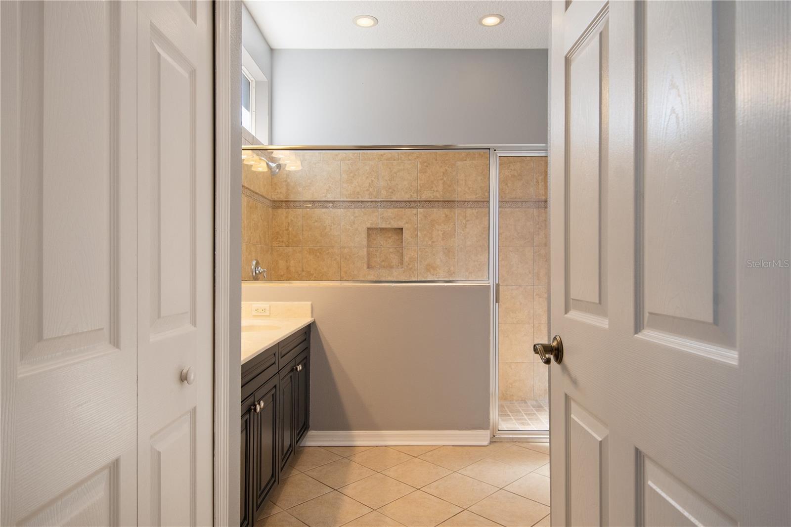 Image 28 of 52 For 13118 Sunkiss Loop