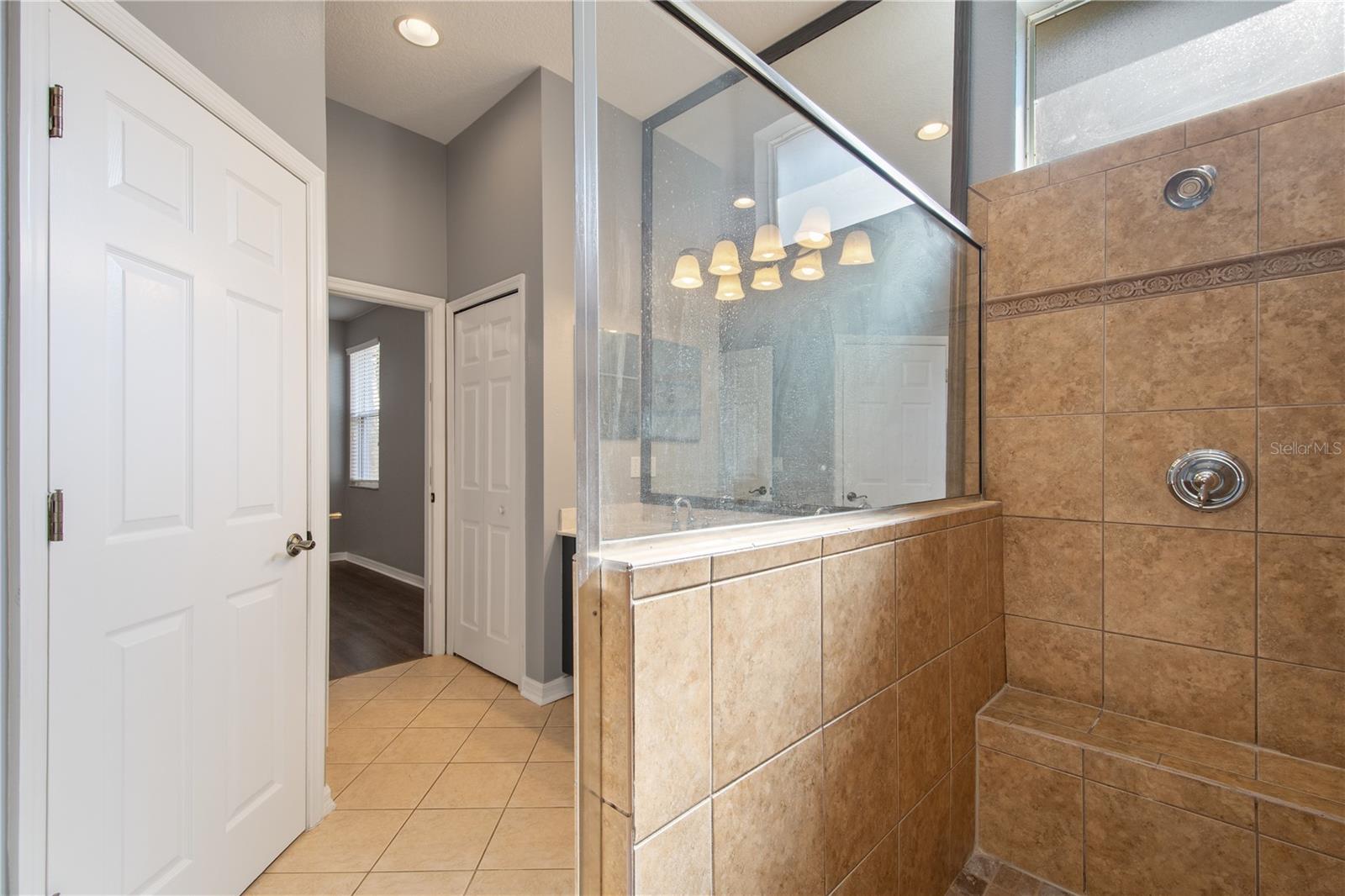 Image 31 of 52 For 13118 Sunkiss Loop