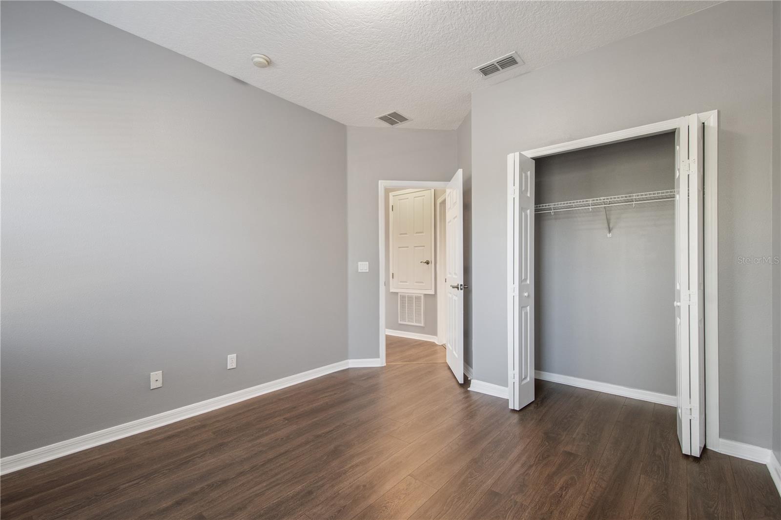 Image 39 of 52 For 13118 Sunkiss Loop