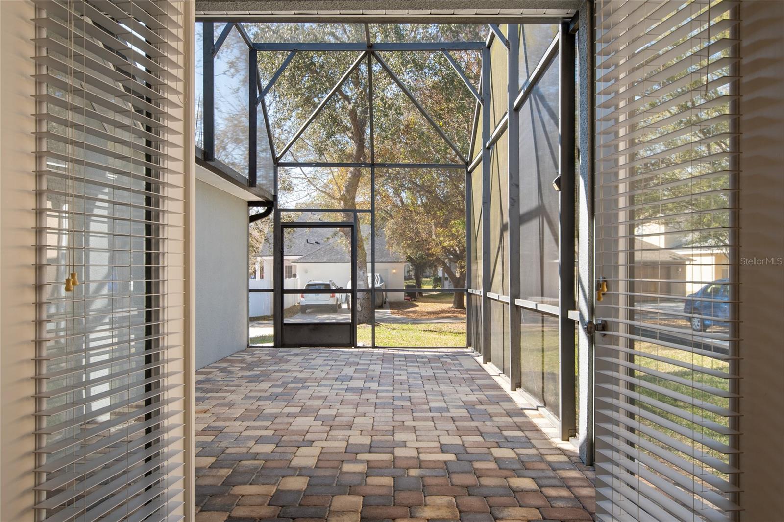 Image 43 of 52 For 13118 Sunkiss Loop