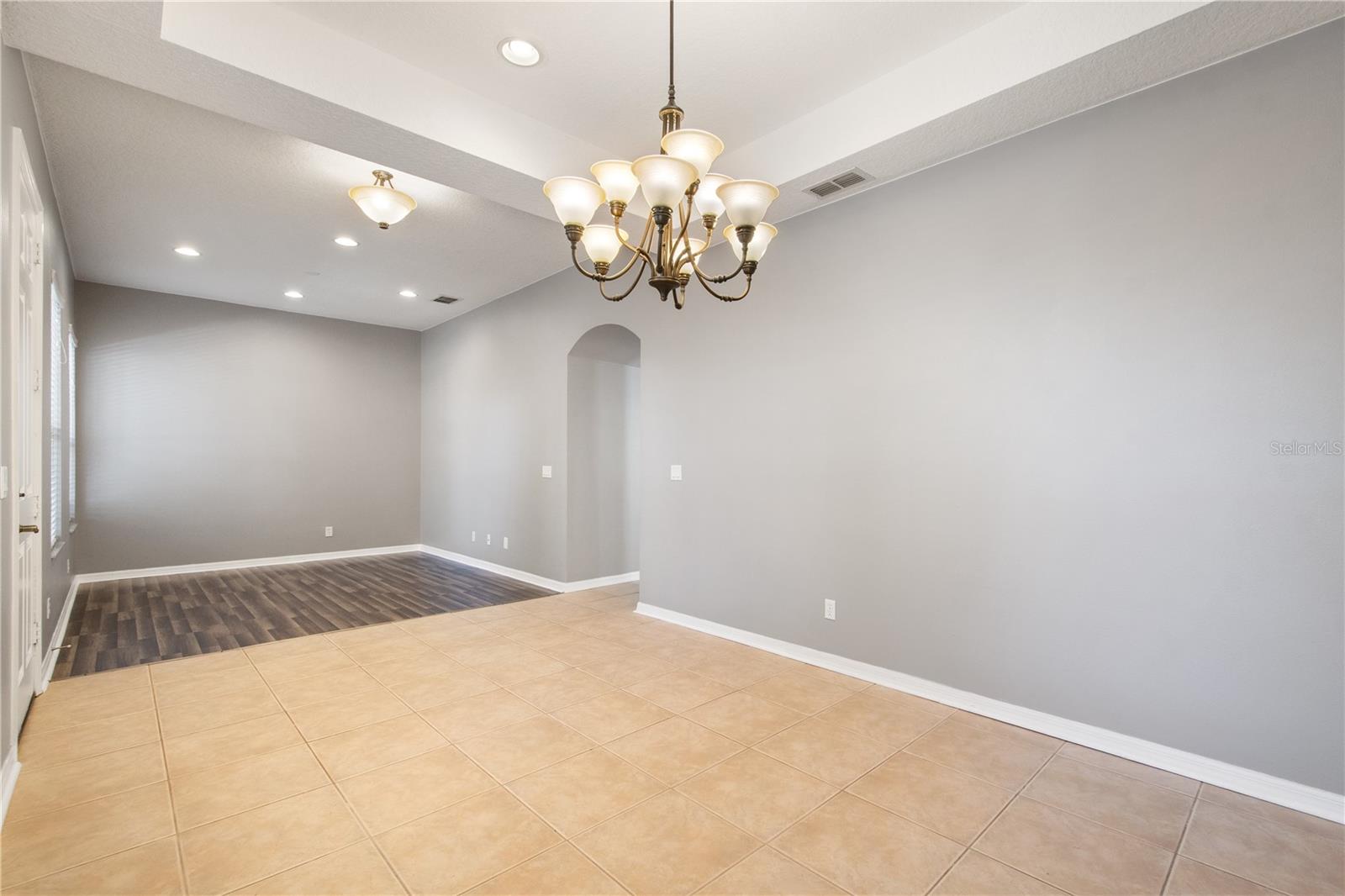 Image 8 of 52 For 13118 Sunkiss Loop