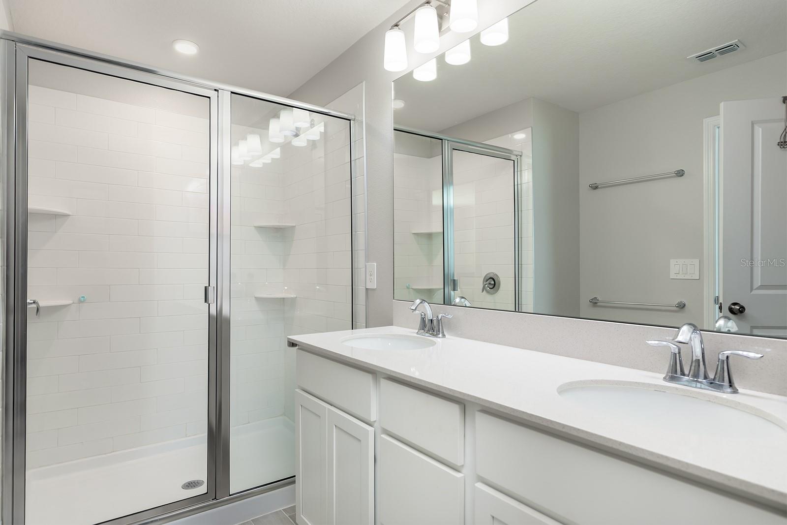 Image 16 of 22 For 170 Cape Honeysuckle Place