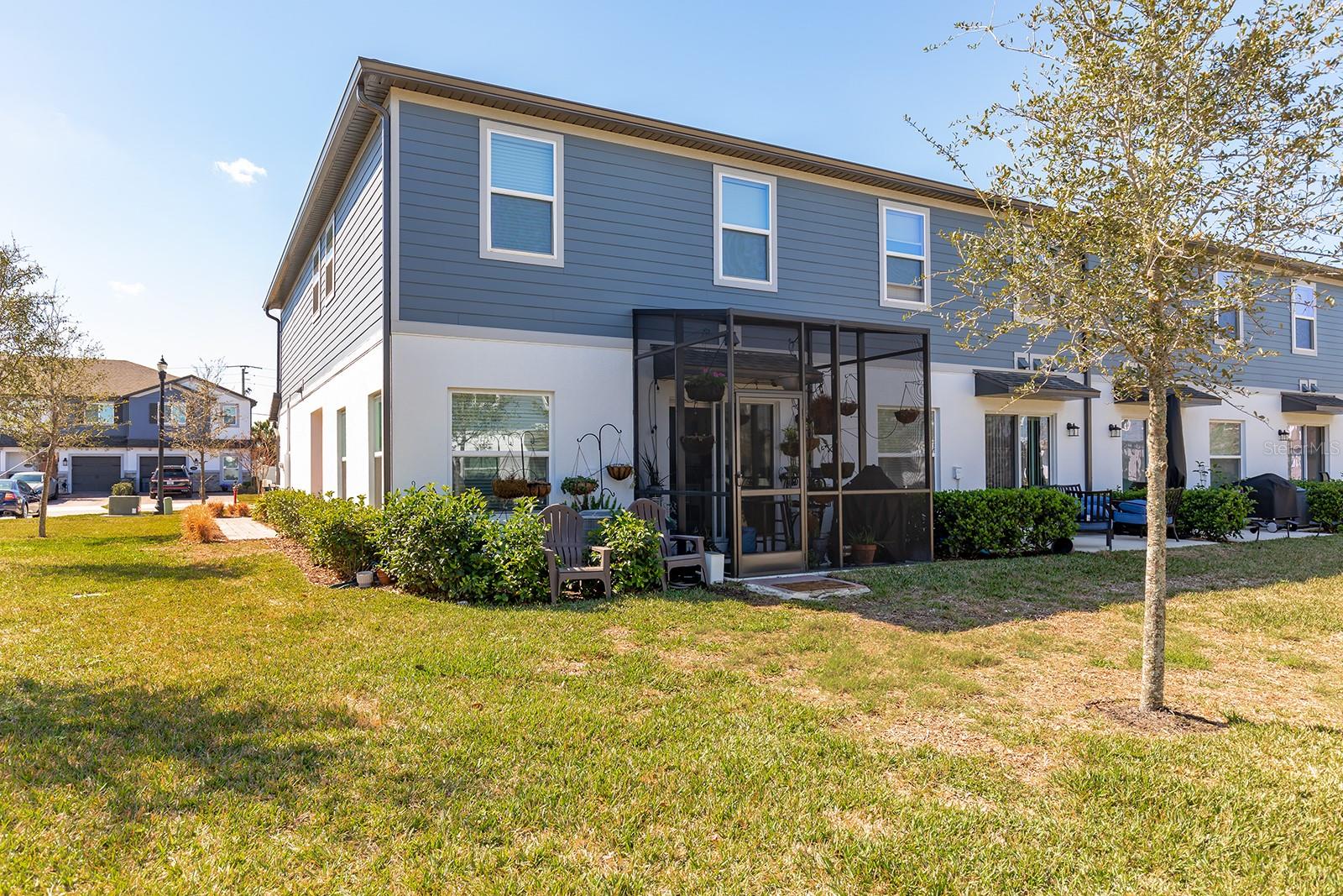 Image 18 of 22 For 170 Cape Honeysuckle Place