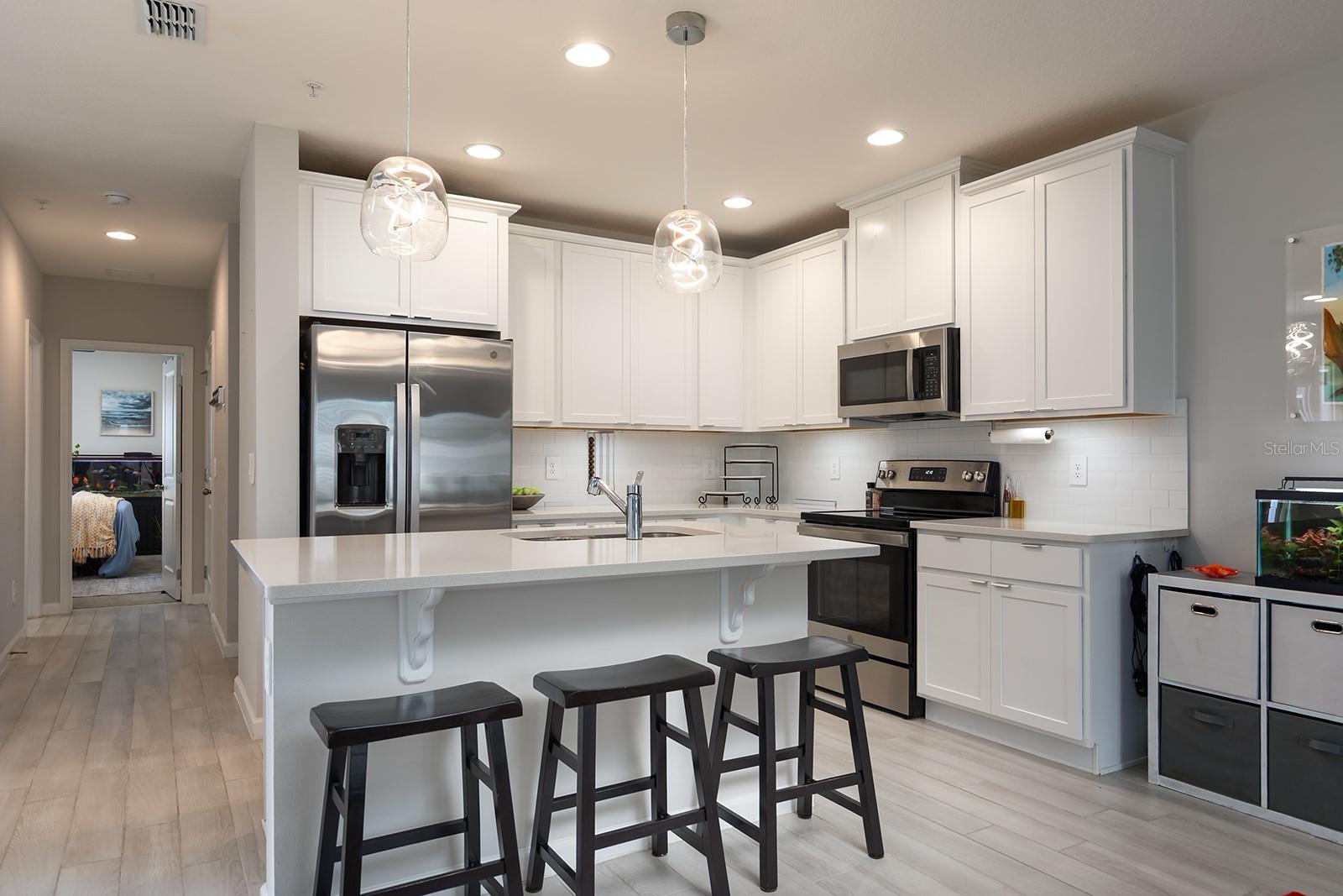 Image 7 of 22 For 170 Cape Honeysuckle Place