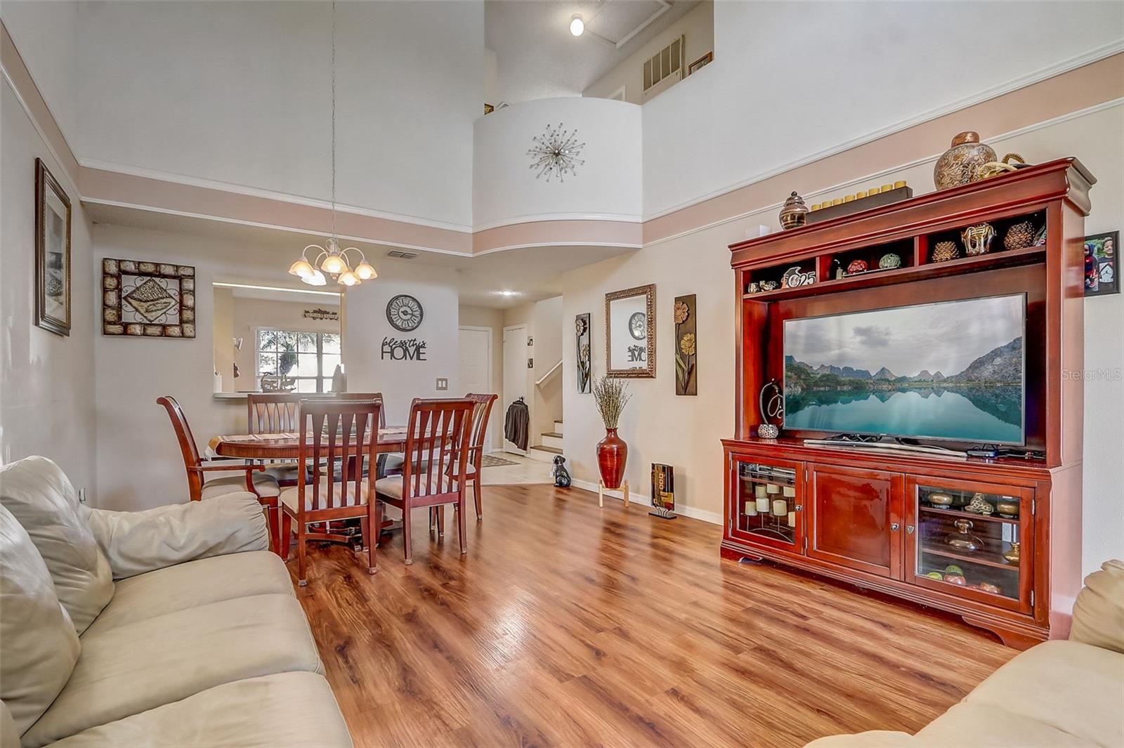 Image 10 of 46 For 14682 Laguna Beach Circle