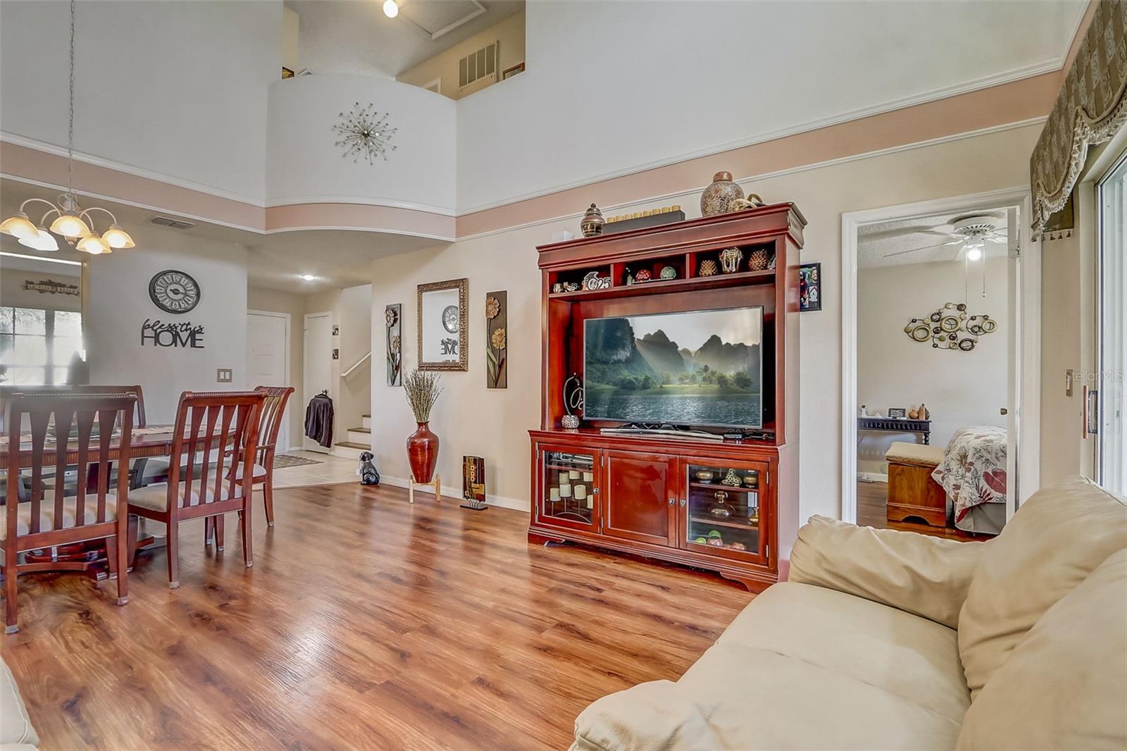 Image 11 of 46 For 14682 Laguna Beach Circle