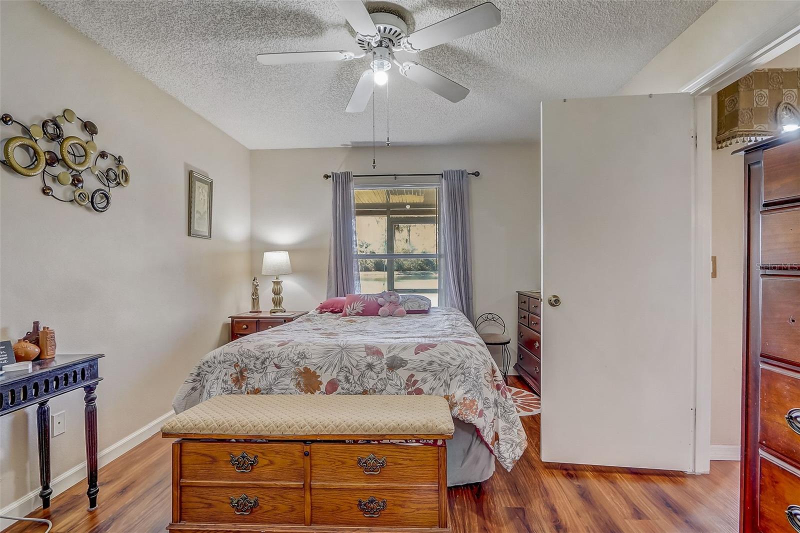 Image 19 of 46 For 14682 Laguna Beach Circle