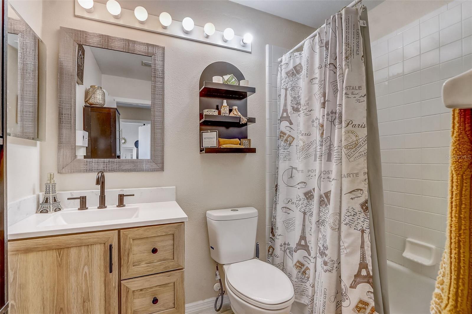 Image 26 of 46 For 14682 Laguna Beach Circle