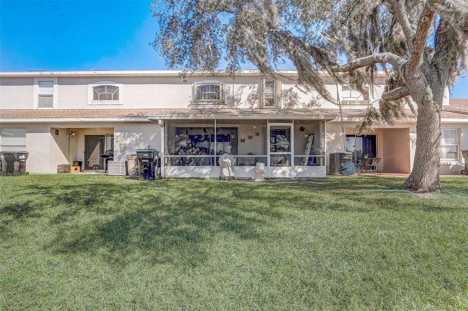 Image 37 of 46 For 14682 Laguna Beach Circle