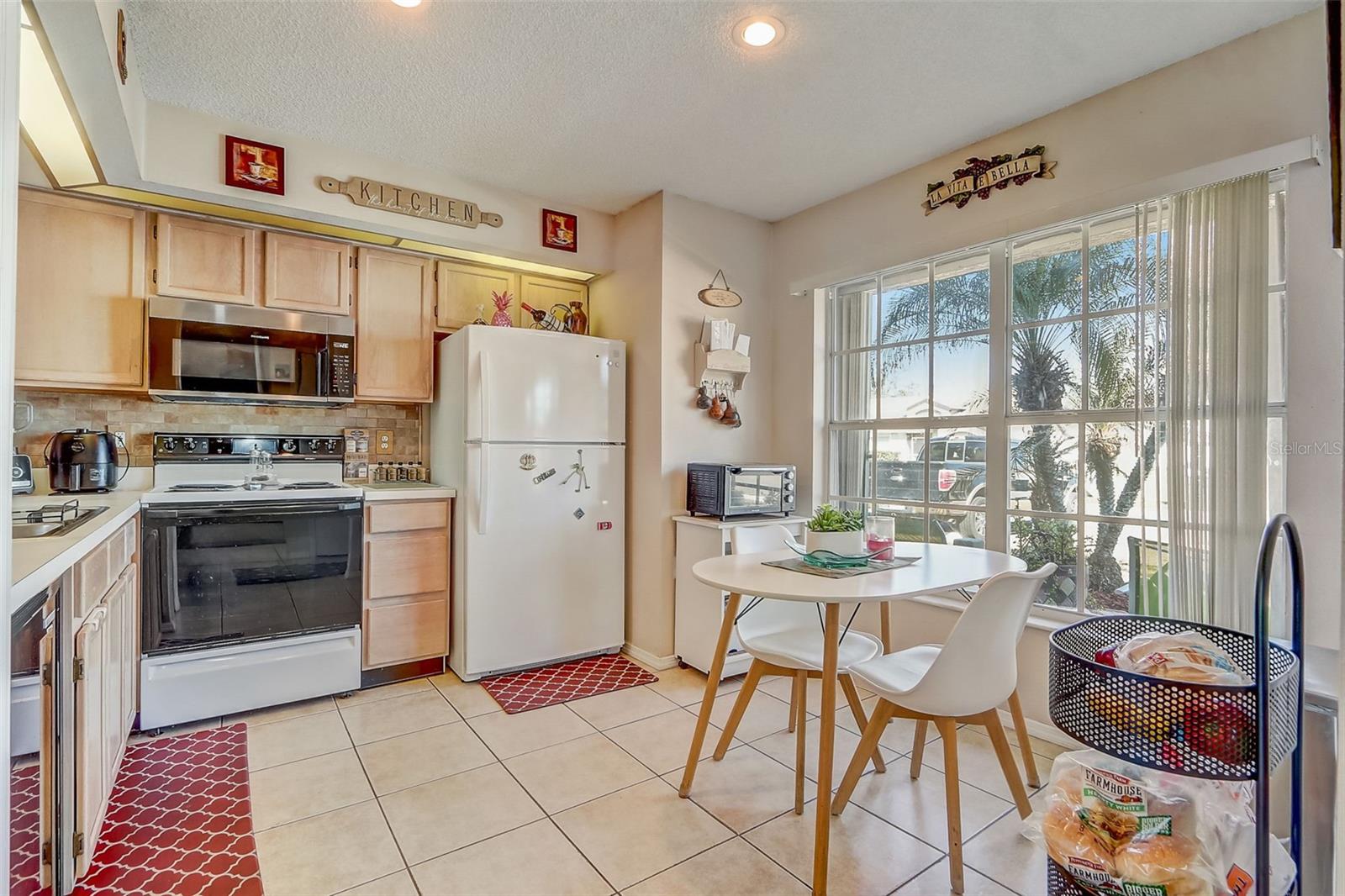 Image 8 of 46 For 14682 Laguna Beach Circle