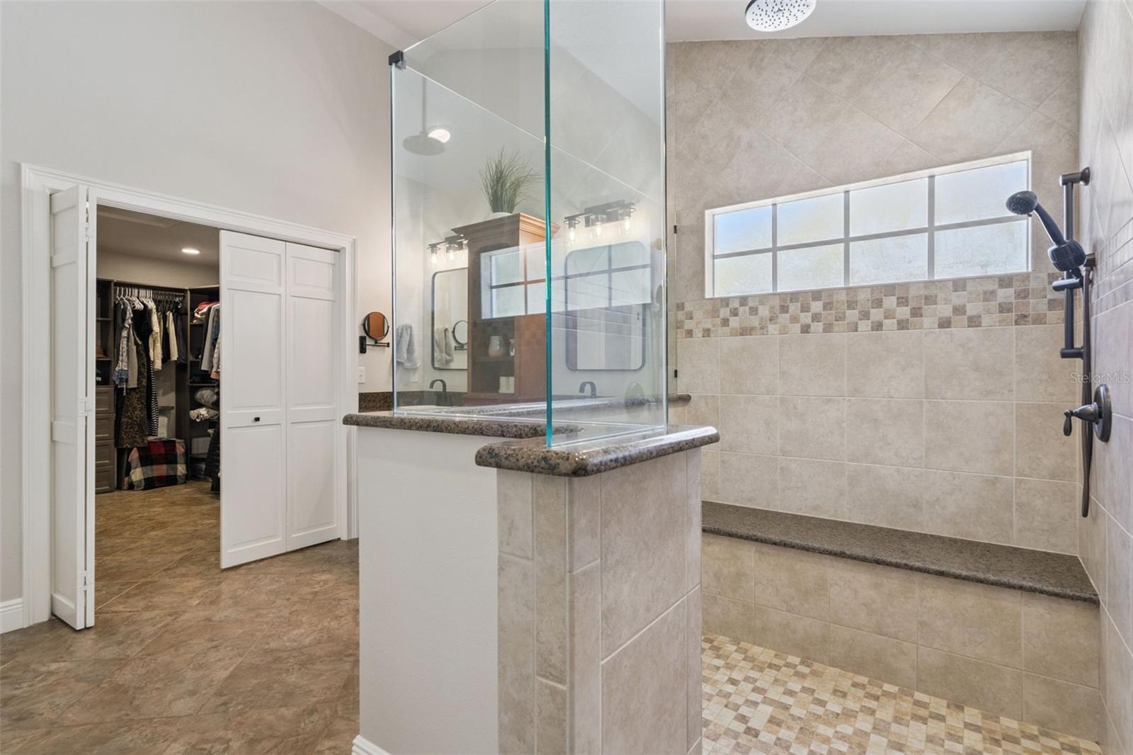 Image 26 of 59 For 7100 Redwing Road