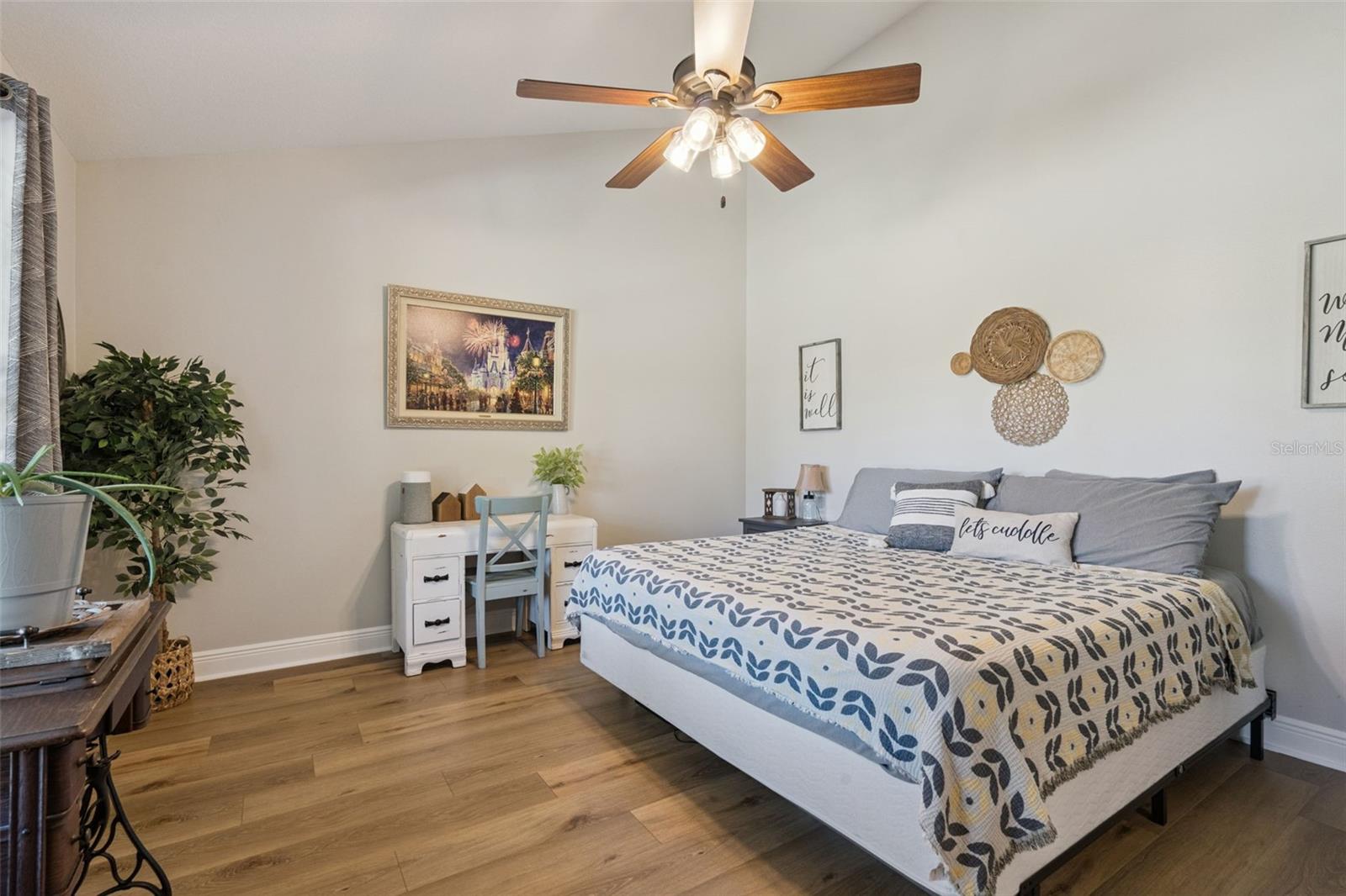 Image 29 of 59 For 7100 Redwing Road