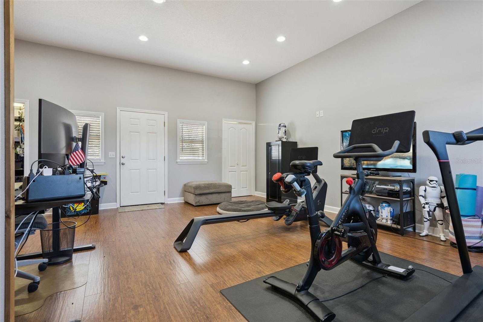 Image 50 of 59 For 7100 Redwing Road