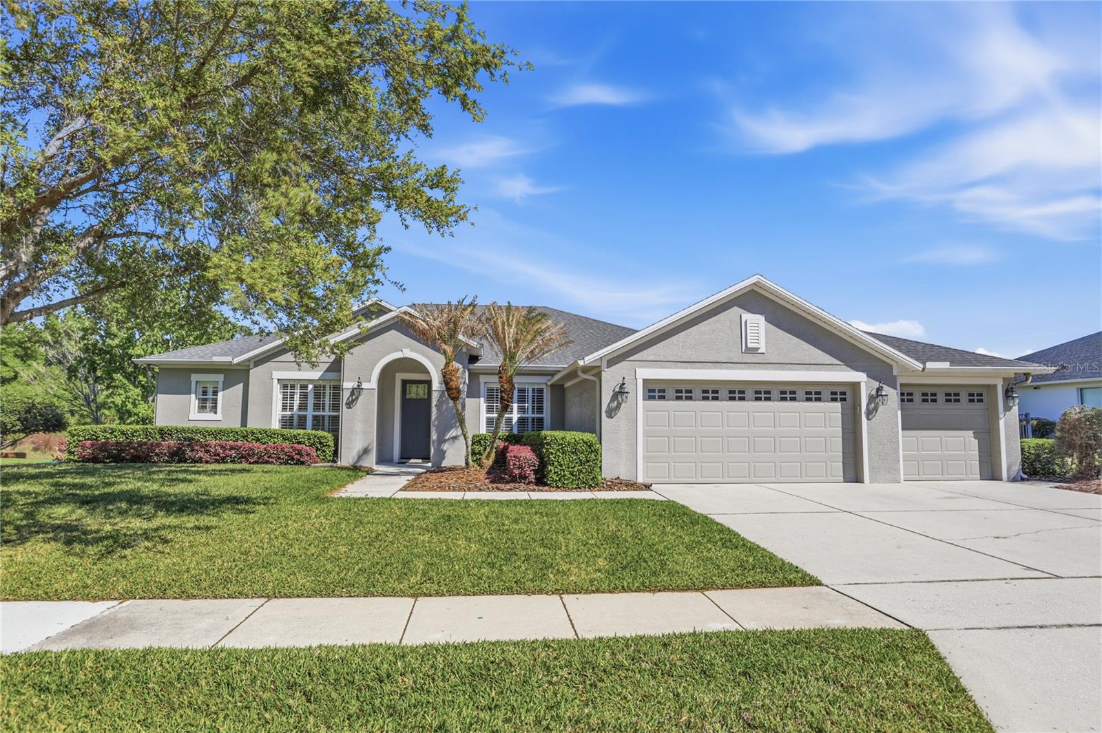 Details for 8 Winters Landing Drive, OAKLAND, FL 34787