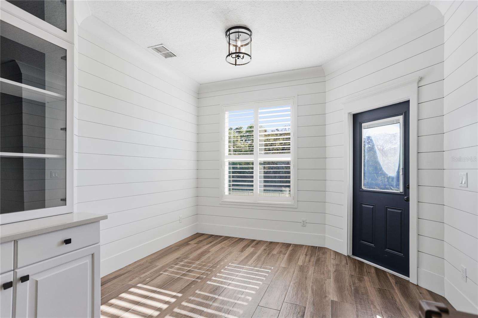 Image 14 of 47 For 8 Winters Landing Drive