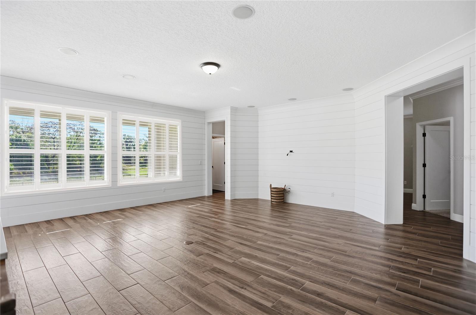 Image 18 of 47 For 8 Winters Landing Drive