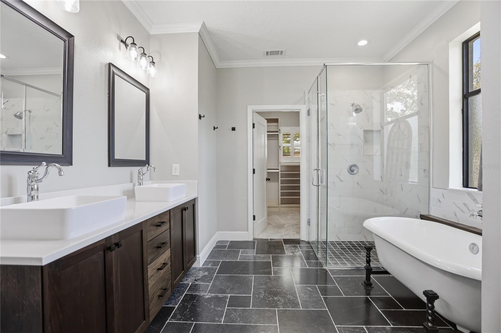 Image 24 of 47 For 8 Winters Landing Drive