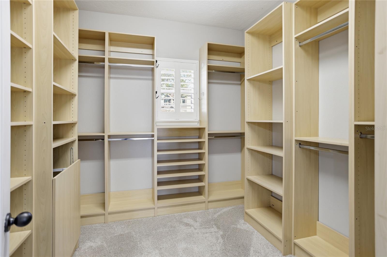 Image 28 of 47 For 8 Winters Landing Drive