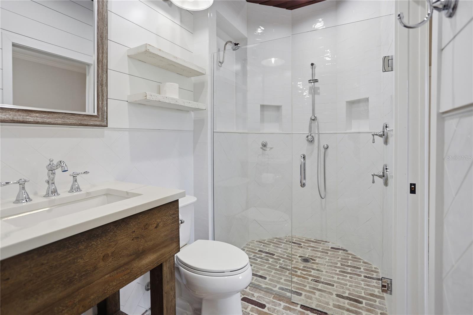 Image 32 of 47 For 8 Winters Landing Drive