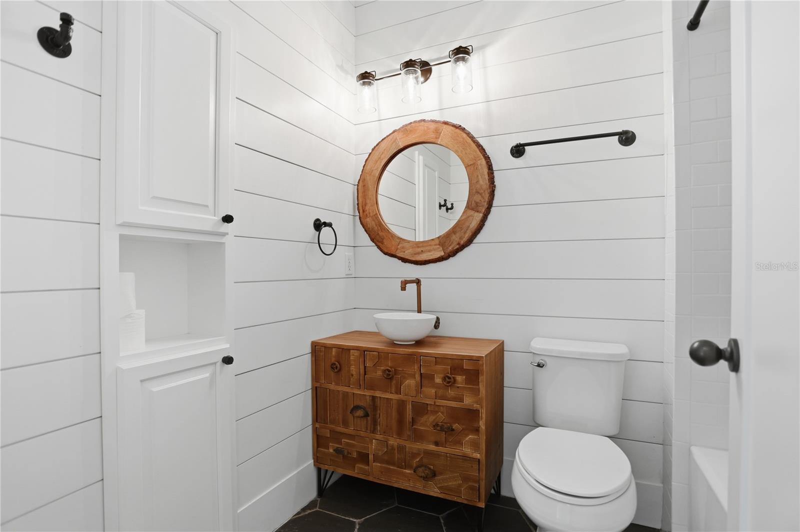 Image 38 of 47 For 8 Winters Landing Drive