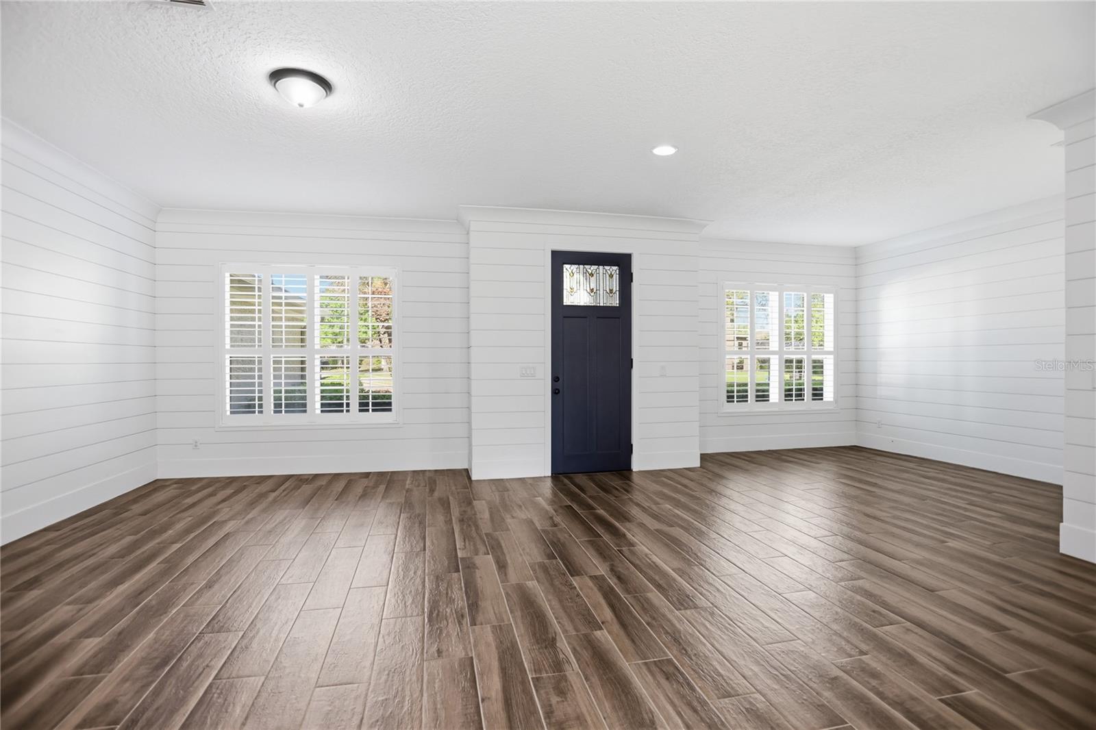 Image 4 of 47 For 8 Winters Landing Drive