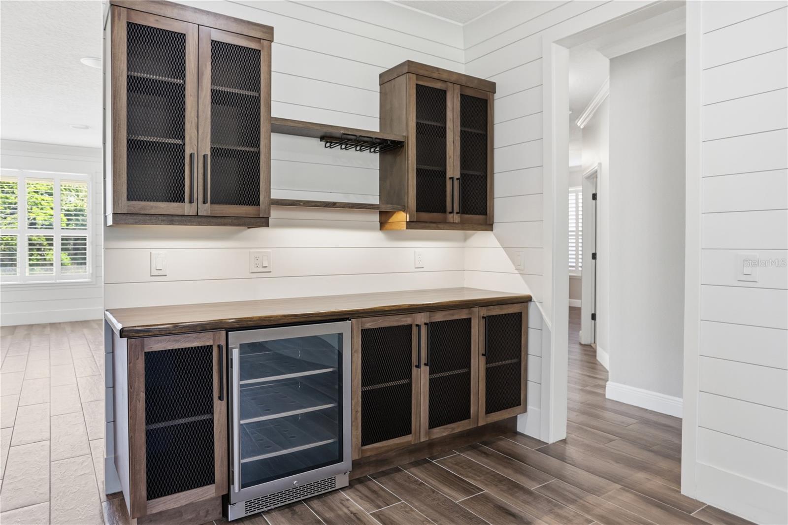 Image 7 of 47 For 8 Winters Landing Drive