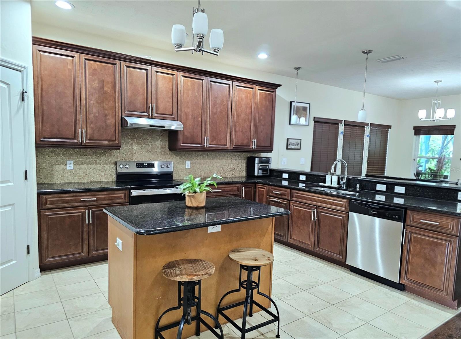 Image 12 of 44 For 7873 80th Drive