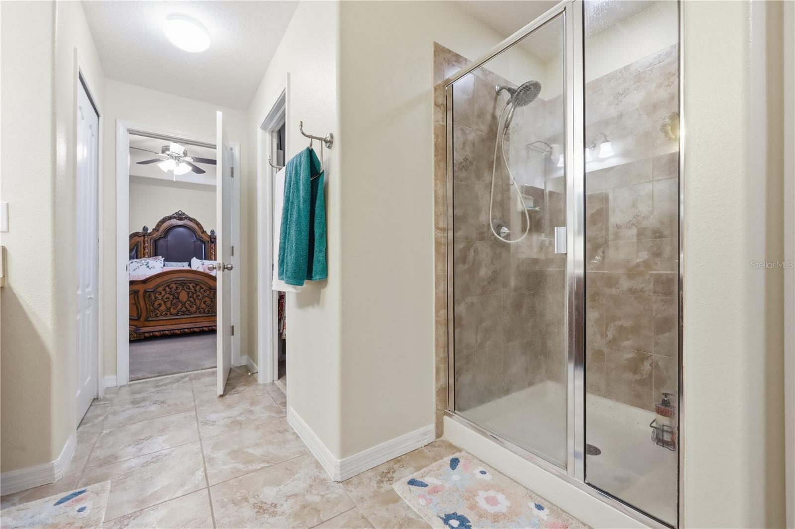 Image 11 of 41 For 1044 Alston Bay Boulevard