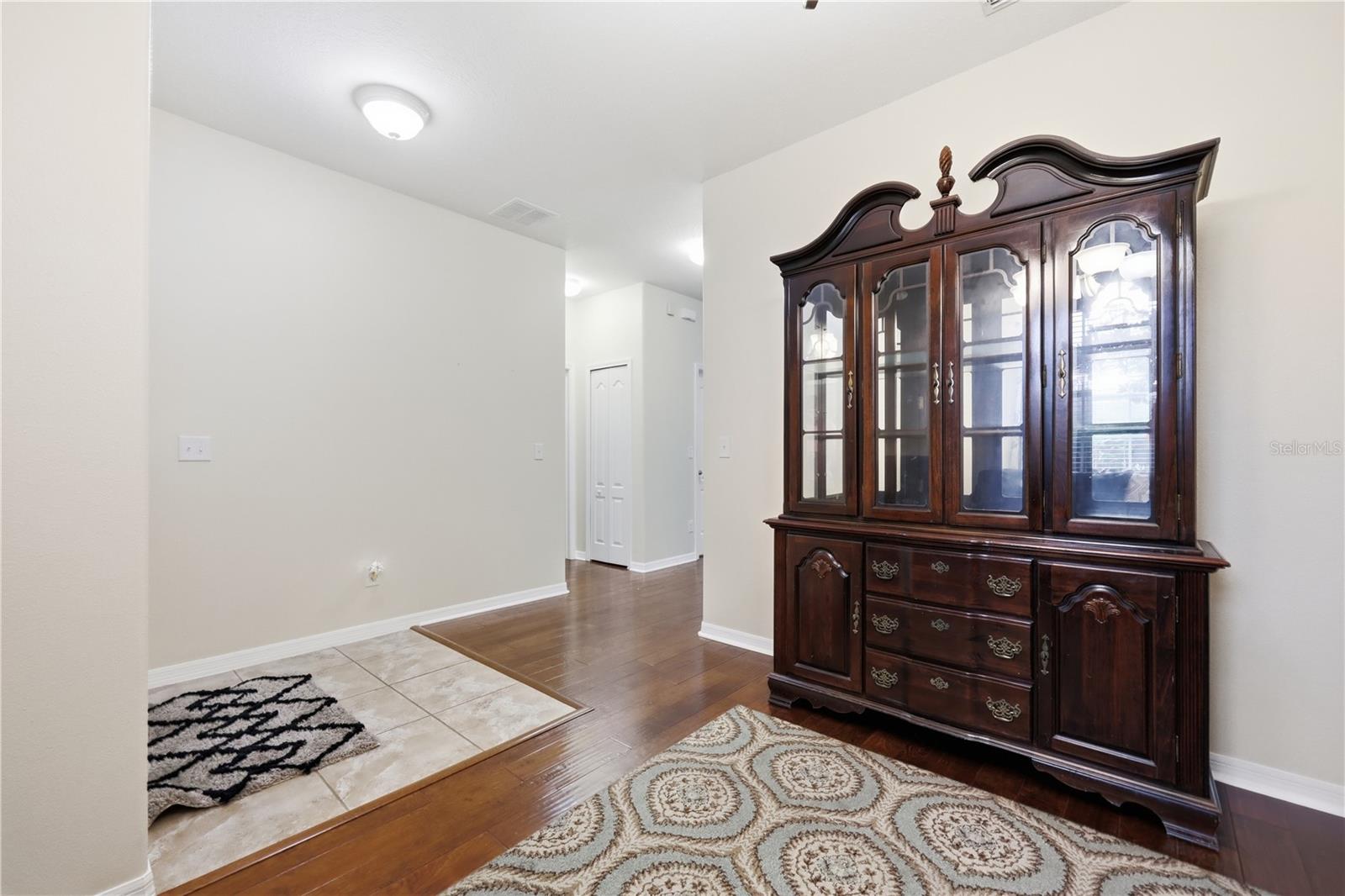 Image 33 of 41 For 1044 Alston Bay Boulevard