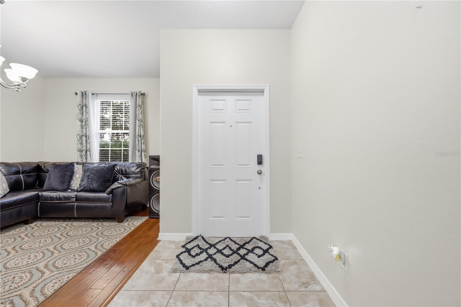 Image 35 of 41 For 1044 Alston Bay Boulevard