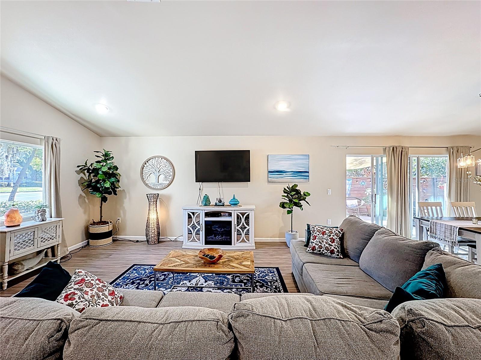 Image 13 of 45 For 1320 Sanford Avenue