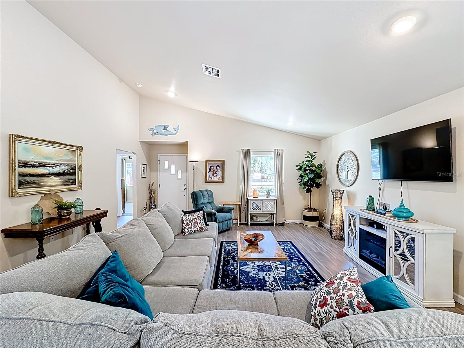 Image 15 of 45 For 1320 Sanford Avenue