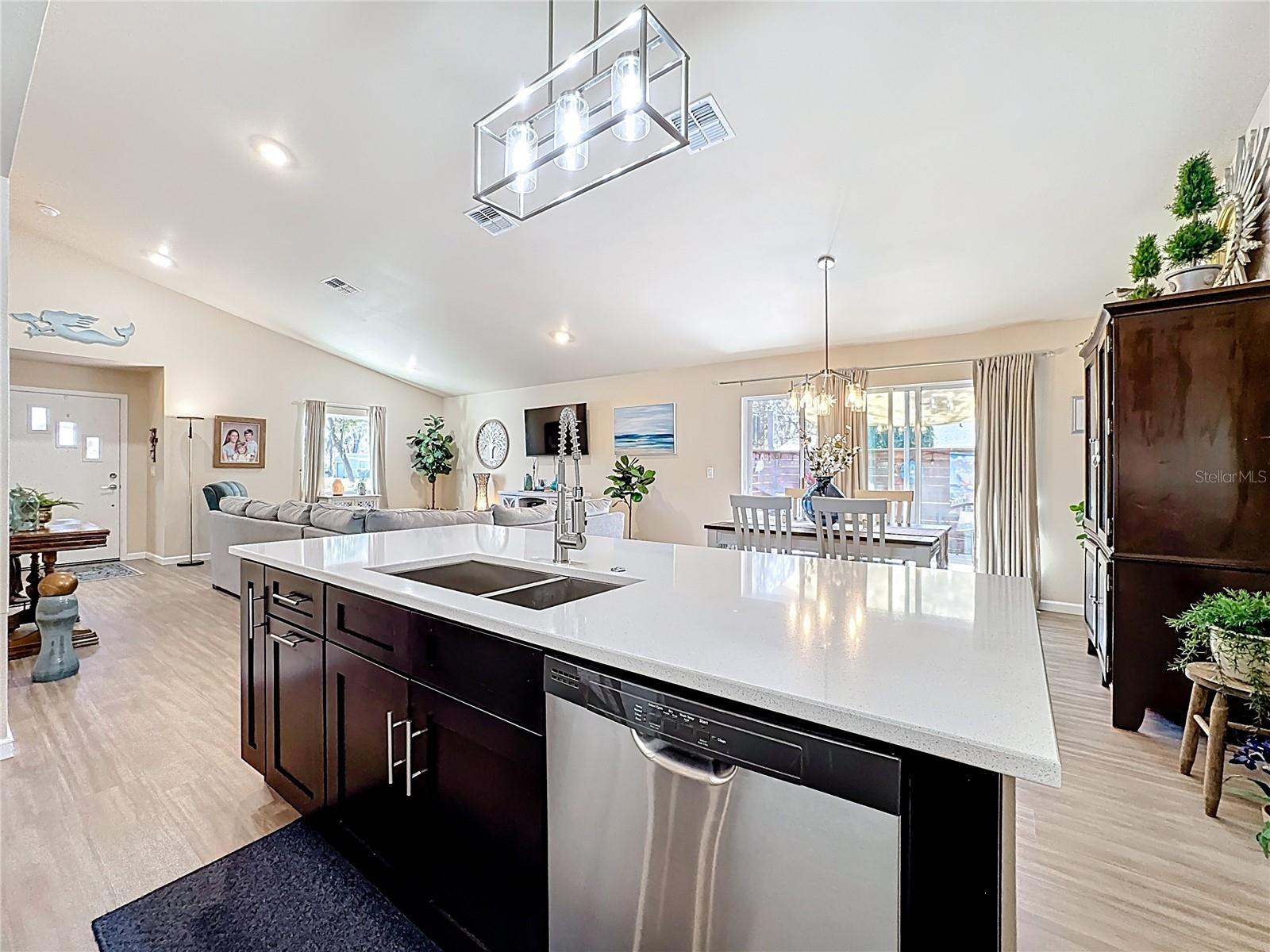 Image 4 of 45 For 1320 Sanford Avenue