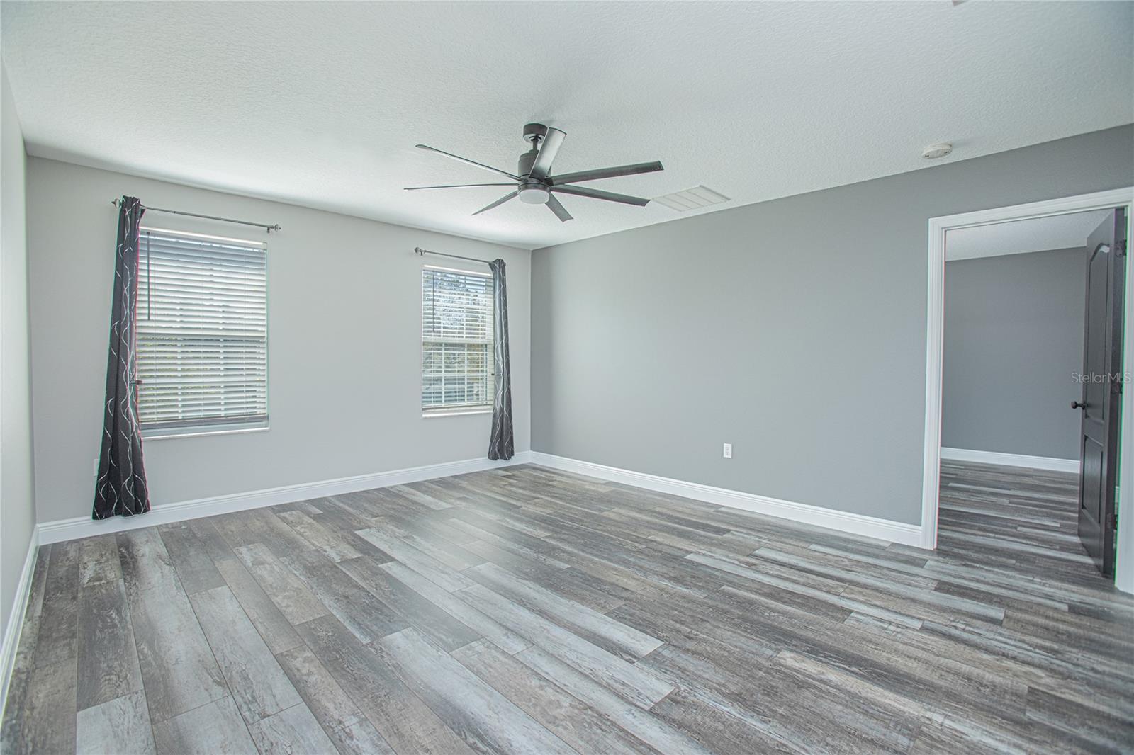 Image 14 of 31 For 13141 Moss Park Ridge Drive