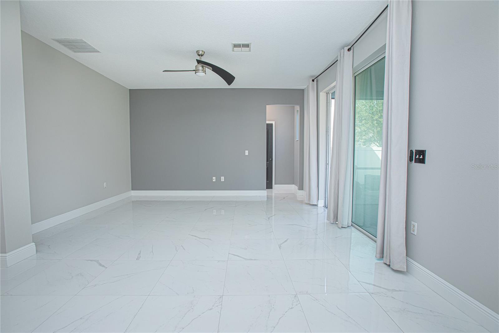 Image 8 of 31 For 13141 Moss Park Ridge Drive