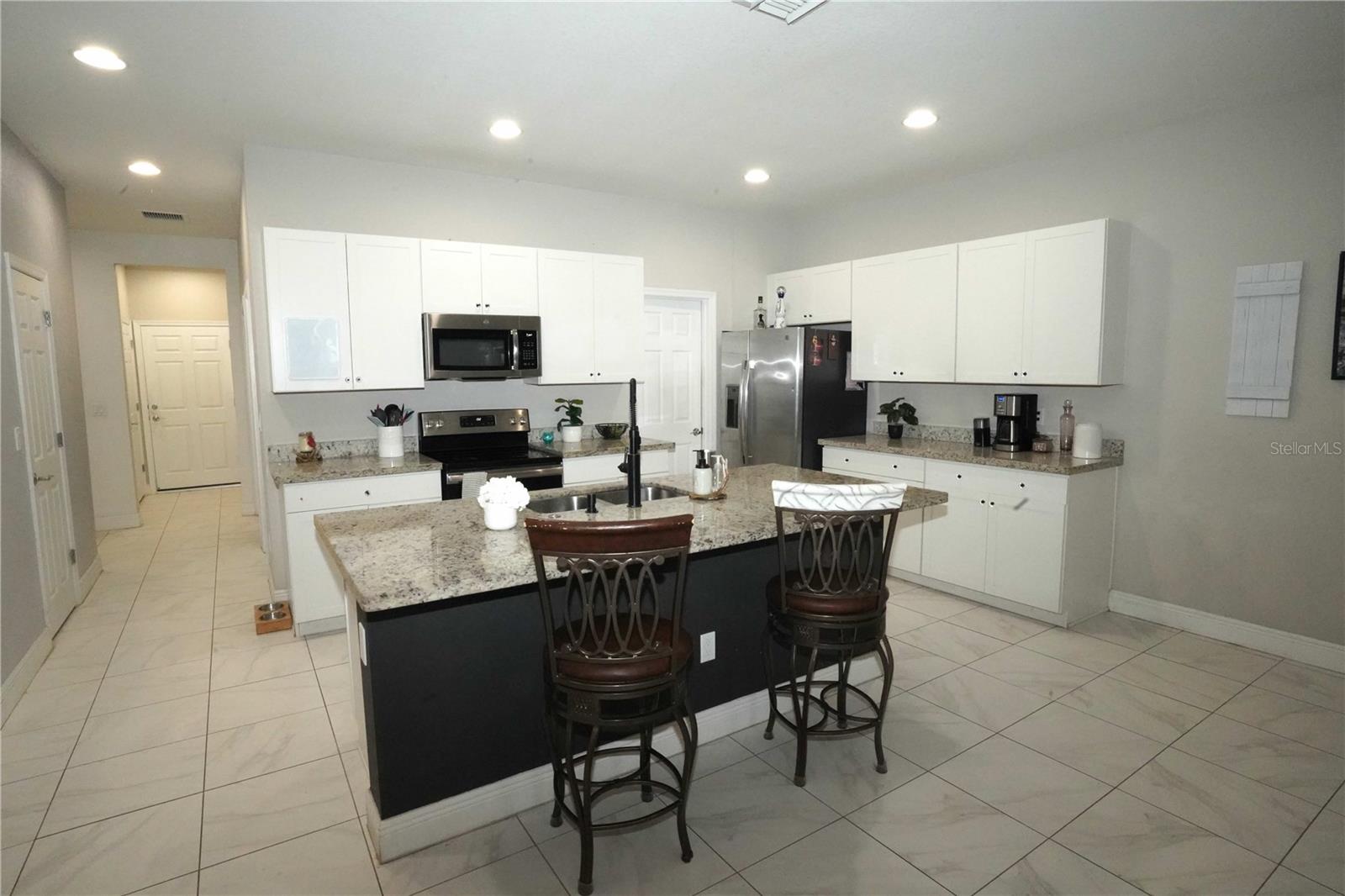 Image 12 of 28 For 1271 Leonardo Circle