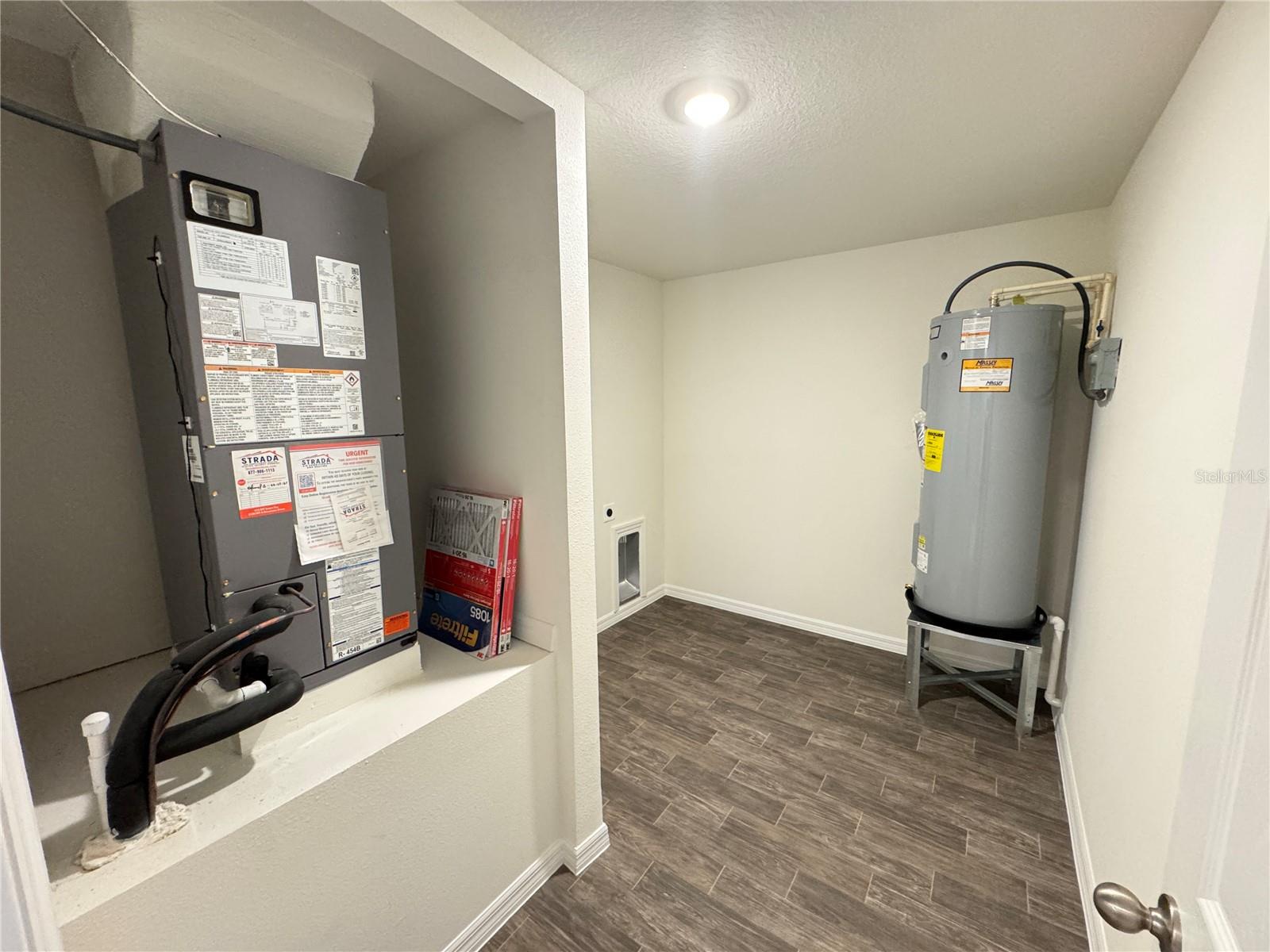 Image 19 of 25 For 313 Amberjack Court