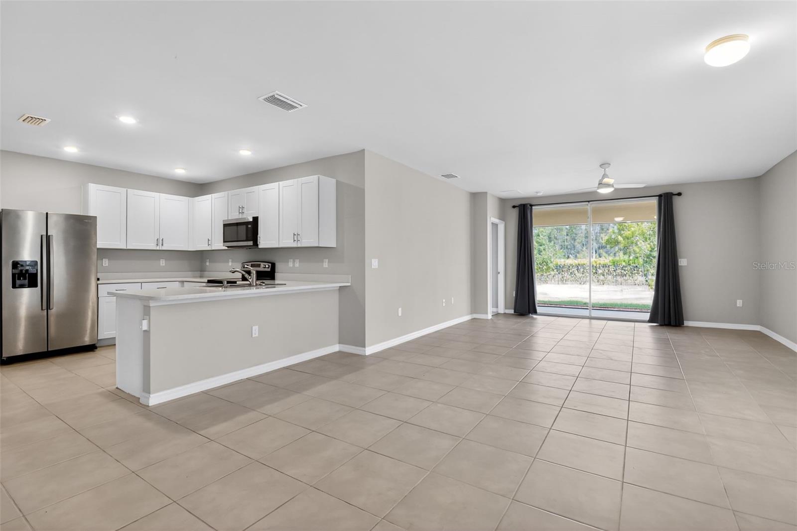 Image 10 of 31 For 25152 Lenox Circle