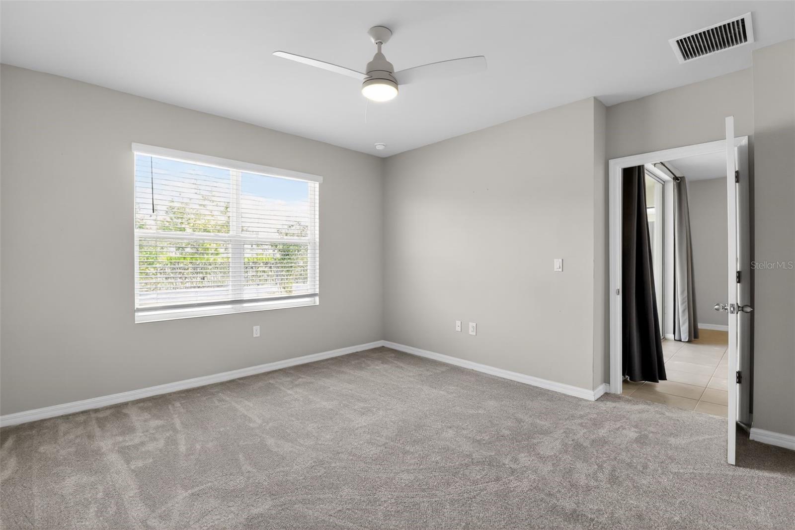 Image 19 of 31 For 25152 Lenox Circle