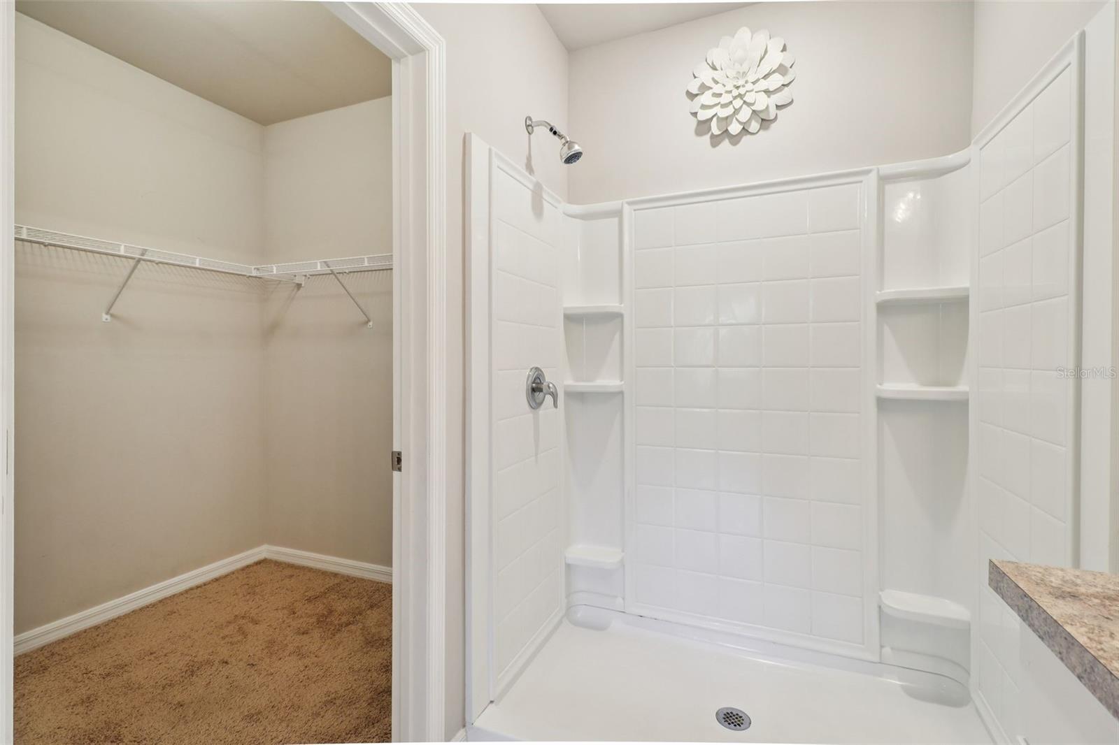 Image 20 of 31 For 25152 Lenox Circle