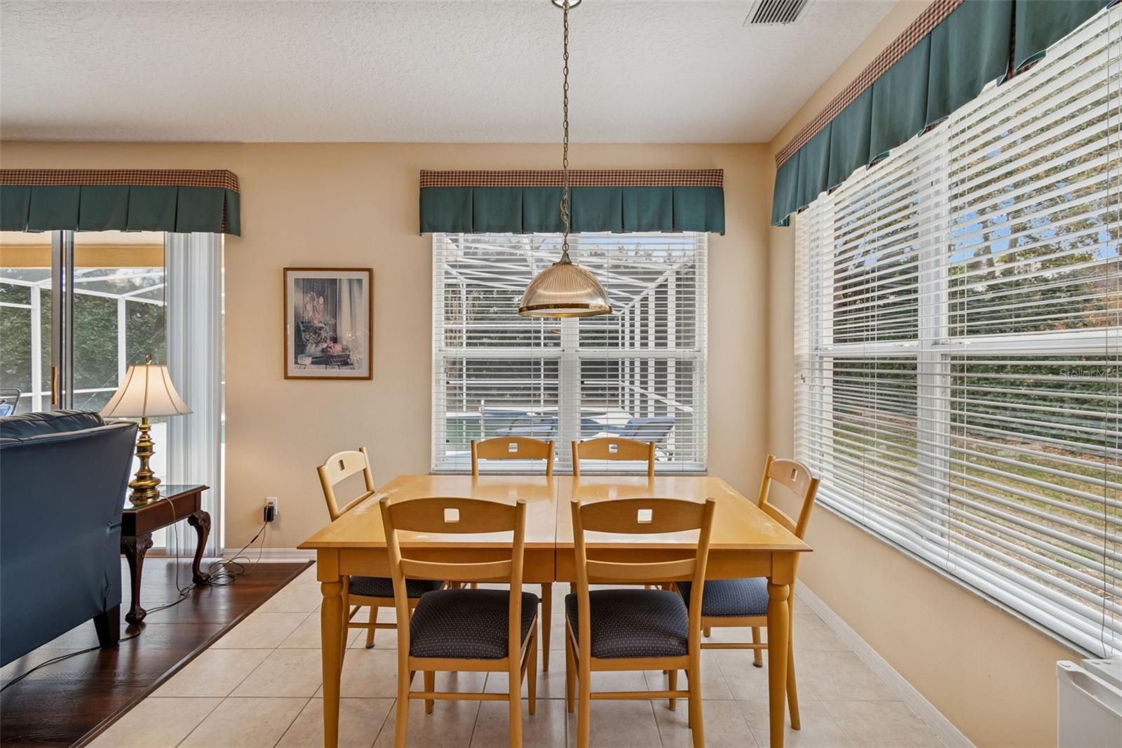 Image 19 of 53 For 8606 Terrace Pines Court