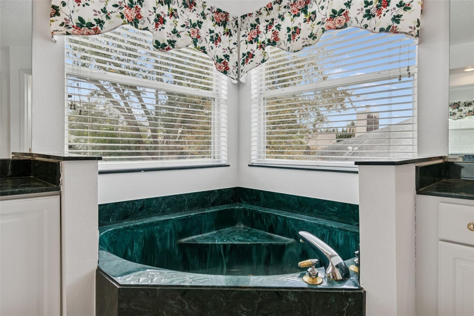 Image 27 of 53 For 8606 Terrace Pines Court