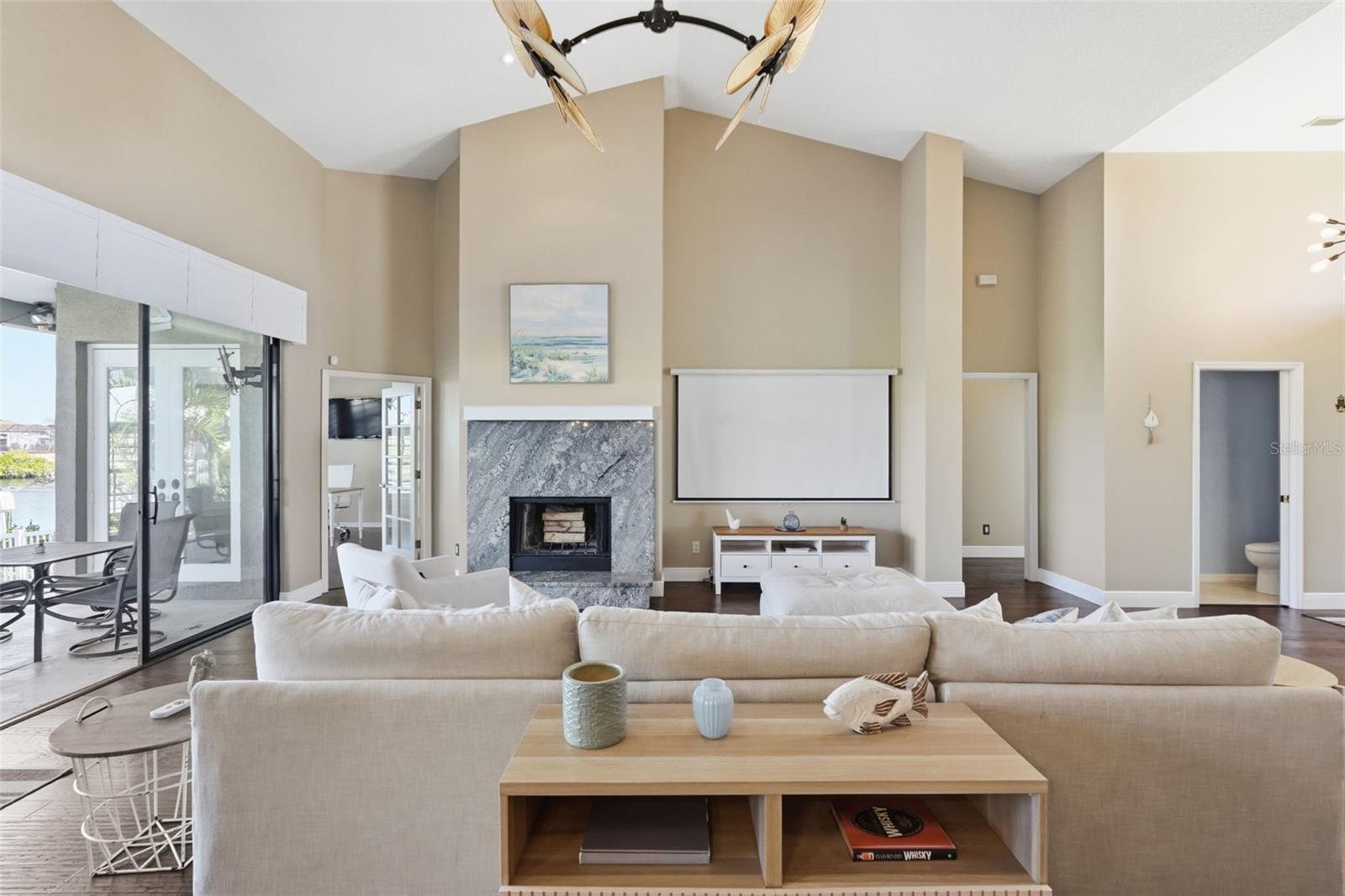 Image 14 of 64 For 909 Allegro Lane