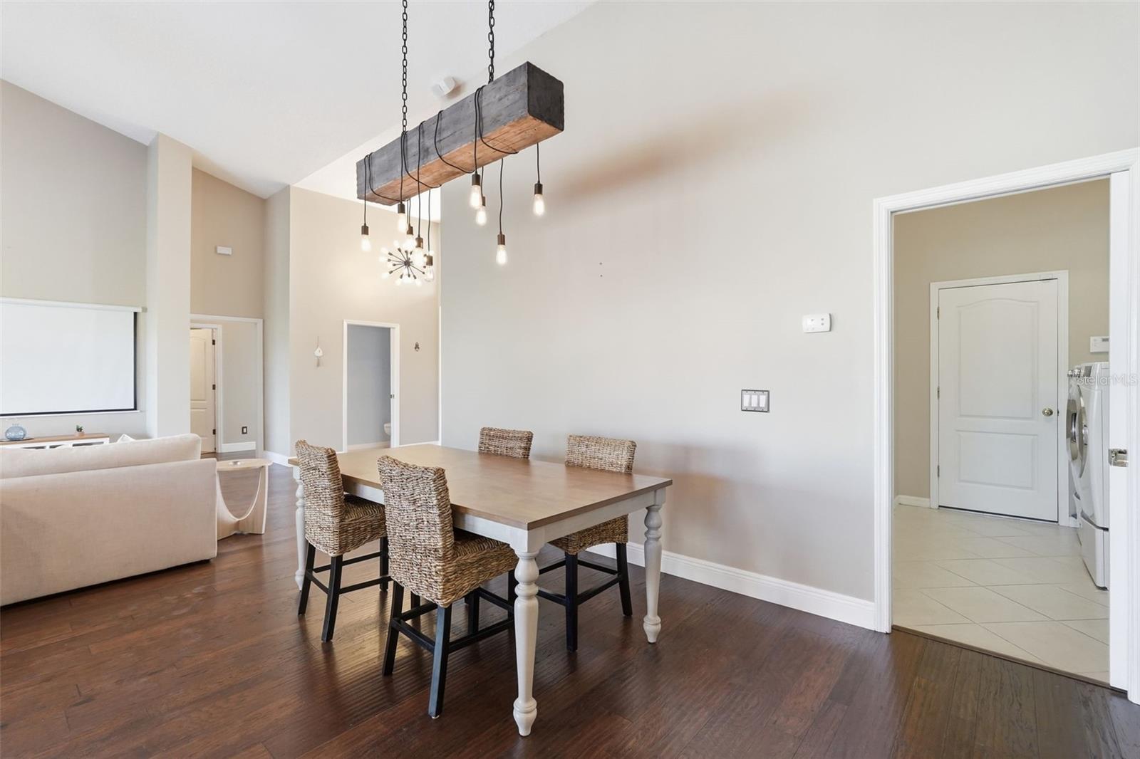 Image 22 of 64 For 909 Allegro Lane