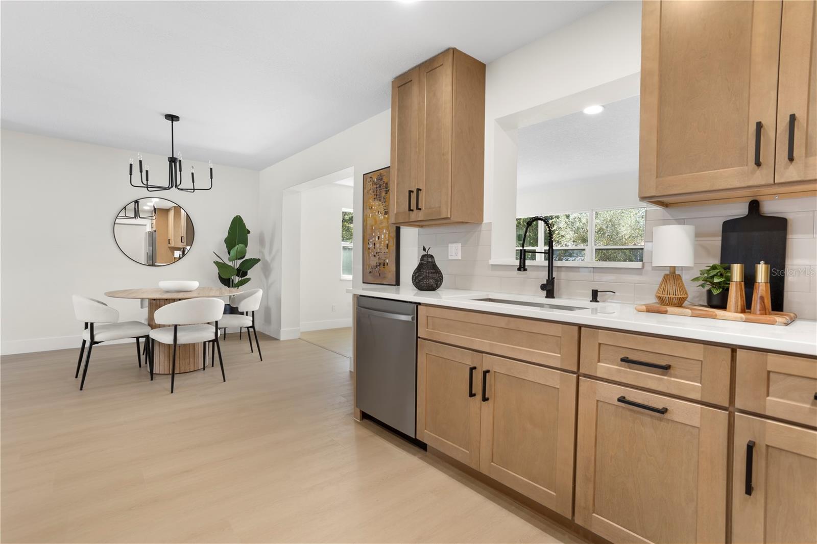 Image 16 of 40 For 1628 Larkin Avenue